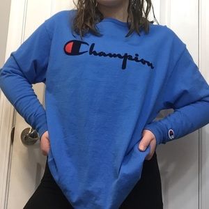 Champion long sleeved tee